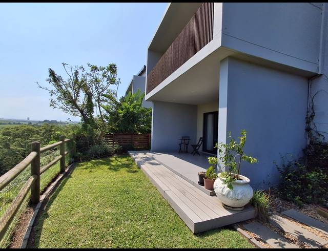 3 BEDROOM TOWNHOUSE FOR SALE IN PALM LAKES ESTATE
